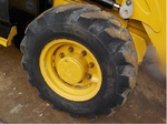 CAT 428F (front right wheel)