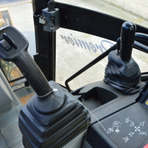 CAT 432E Premier (joystick)