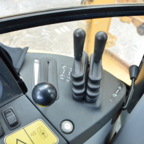 CAT 432E Premier (joystick)
