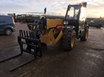 CAT TH414GC (front left side)