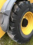 CAT TH414GC (front right wheel)