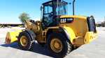 CAT 914M (left rear side)